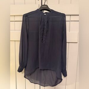 RO & DE Sheer High/Low Navy Blouse